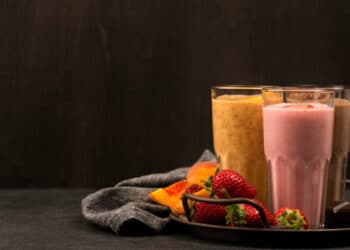 Vertailu parhaista proteiinijauheista smoothieen